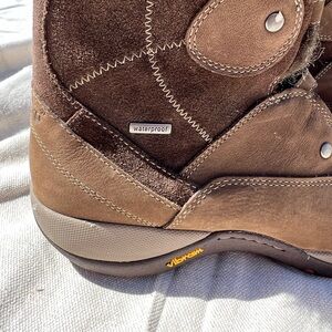 Waterproof Brown Men's Suede Boot